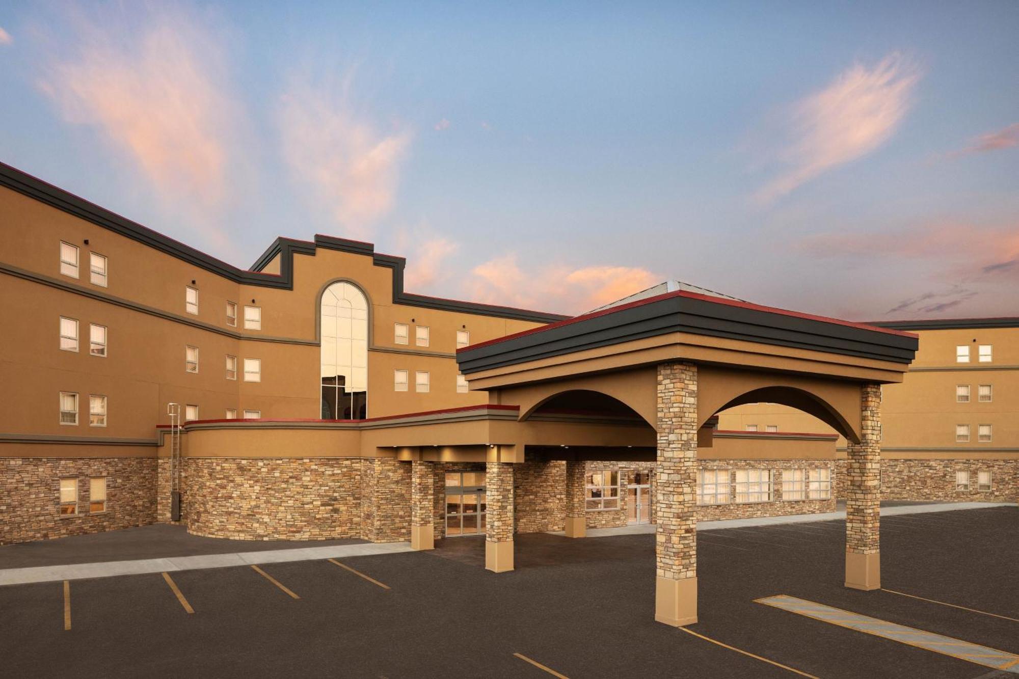 Hotel Delta By Marriott Airport Grande Prairie
